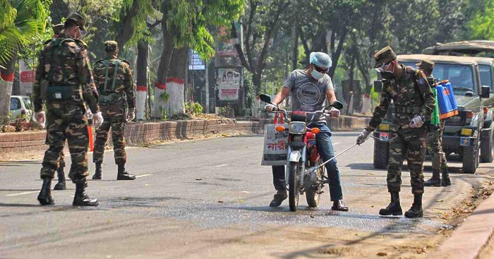 Coronavirus: Three roads to Kushtia from Chuadanga, Rajbari closed