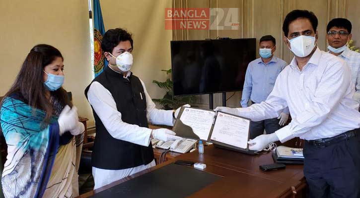 Taposh takes charge as DSCC mayor