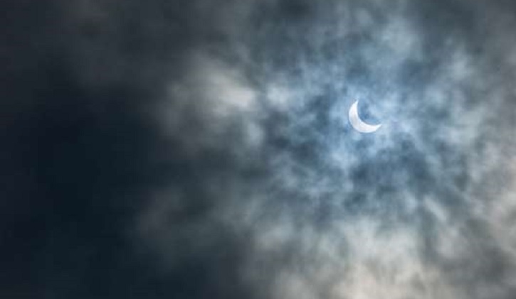 Bangladesh witnesses partial solar eclipse