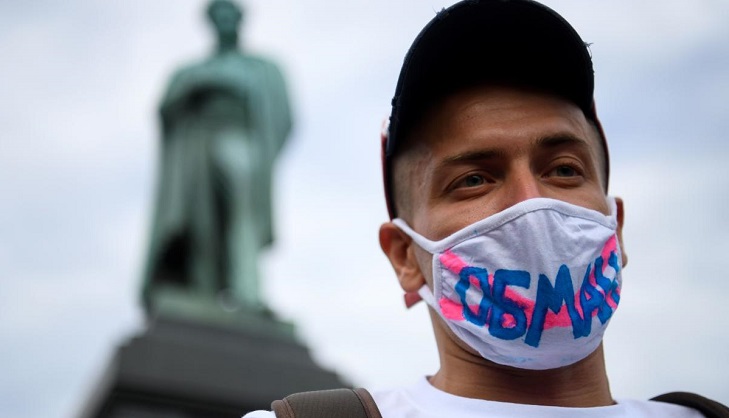 Russia announces virus deaths exceed 10,000