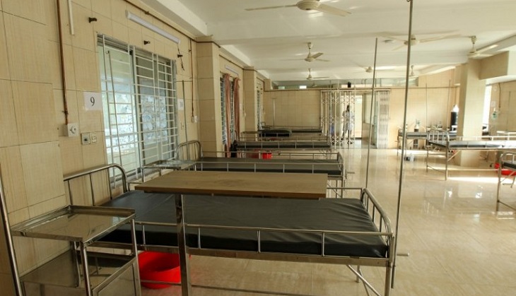 Beds for corona patients lying empty