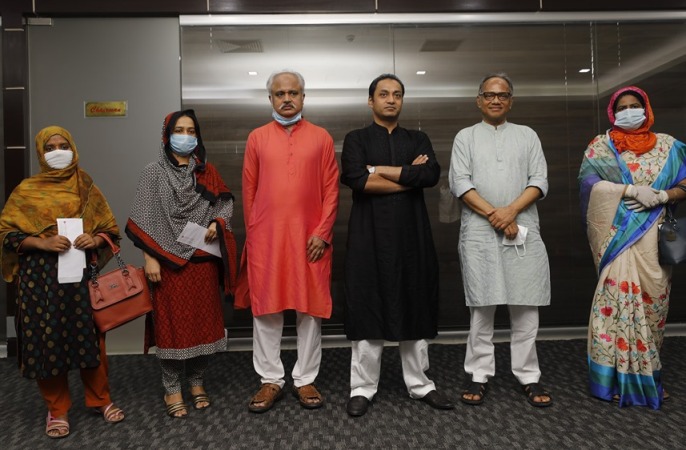 Bashundhara Group donates Tk 1.5m to families of 3 journos