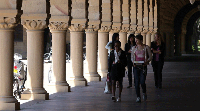 New foreign students can't enter US if courses online