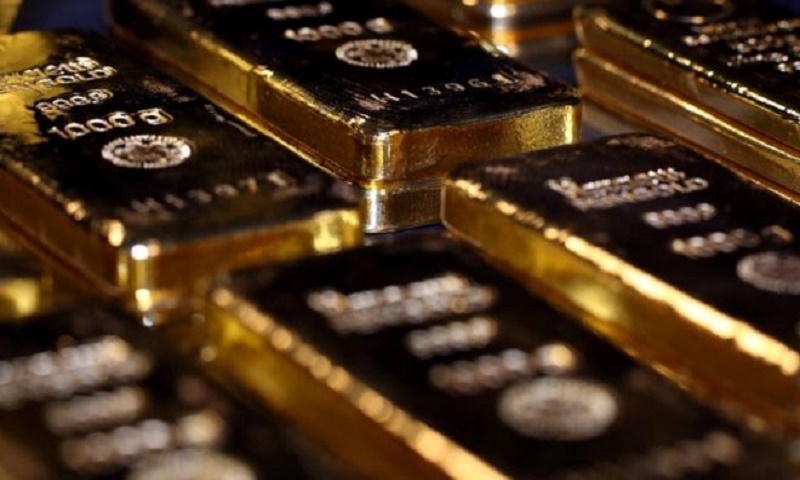 Gold price rises above $2,000 for first time ever