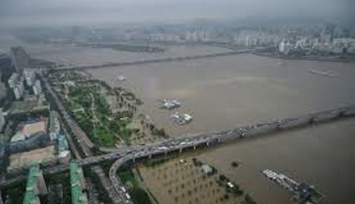 At least 30 dead in South Korea as rain triggers landslides, floods