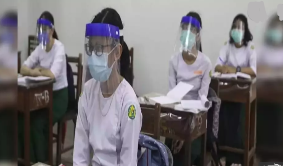 Schools reopen fully in Sri Lanka