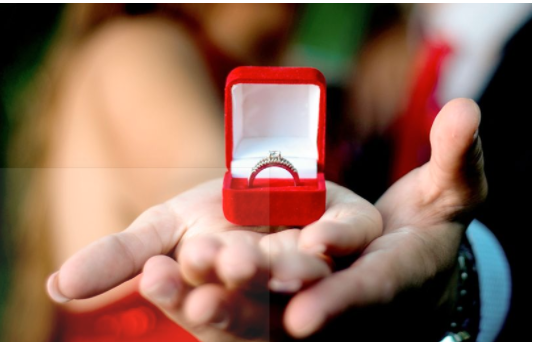 Bride discovers £7.5K dream ring fiancé spent two years paying off is fake