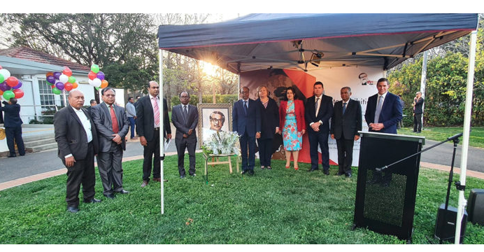 Weeklong photo exhibition on Bangabandhu begins in Canberra