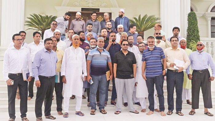 Bashundhara Group Managing Director lauds cement dealers 