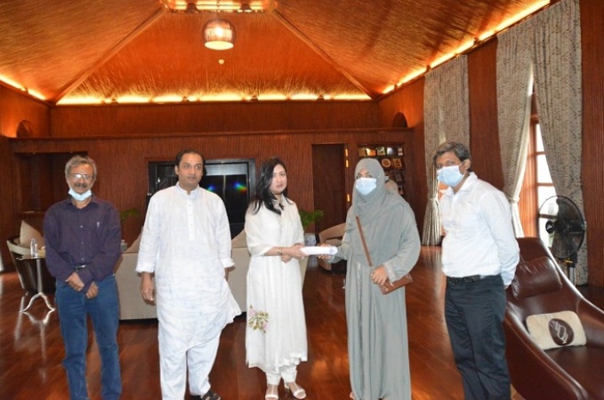 Bashundhara Group stands by injured journo 