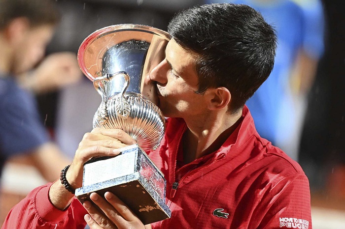 Djokovic back on track with fifth Rome title