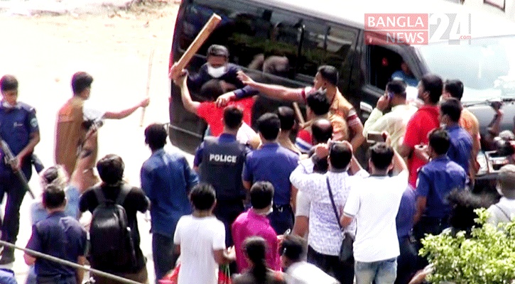 Attack on anti-rape long march in Feni, 20 injured