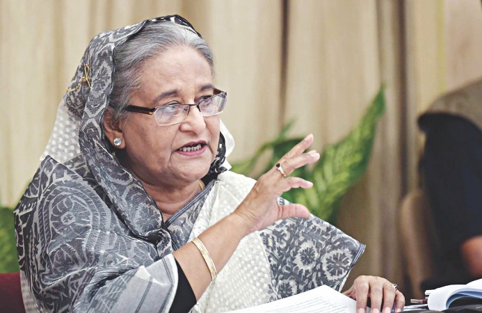 PM urges journos to work being imbued with patriotism