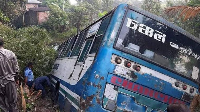 Mother, daughter killed as bus falls into ditch in Natore