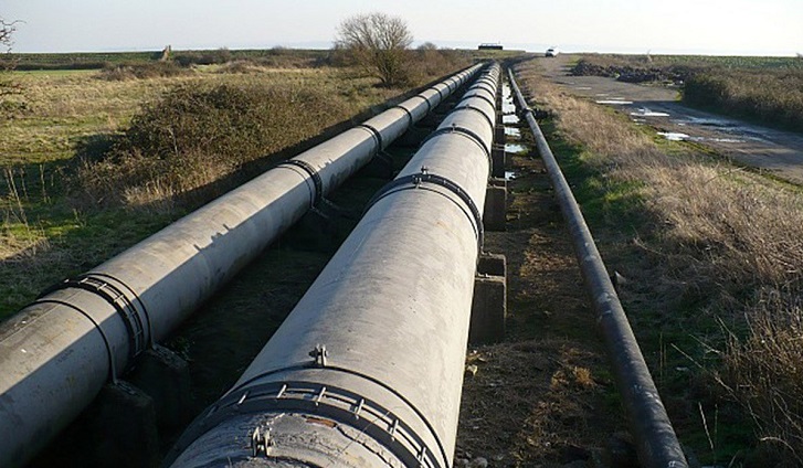 Two children killed in blast targeting Iraq pipeline