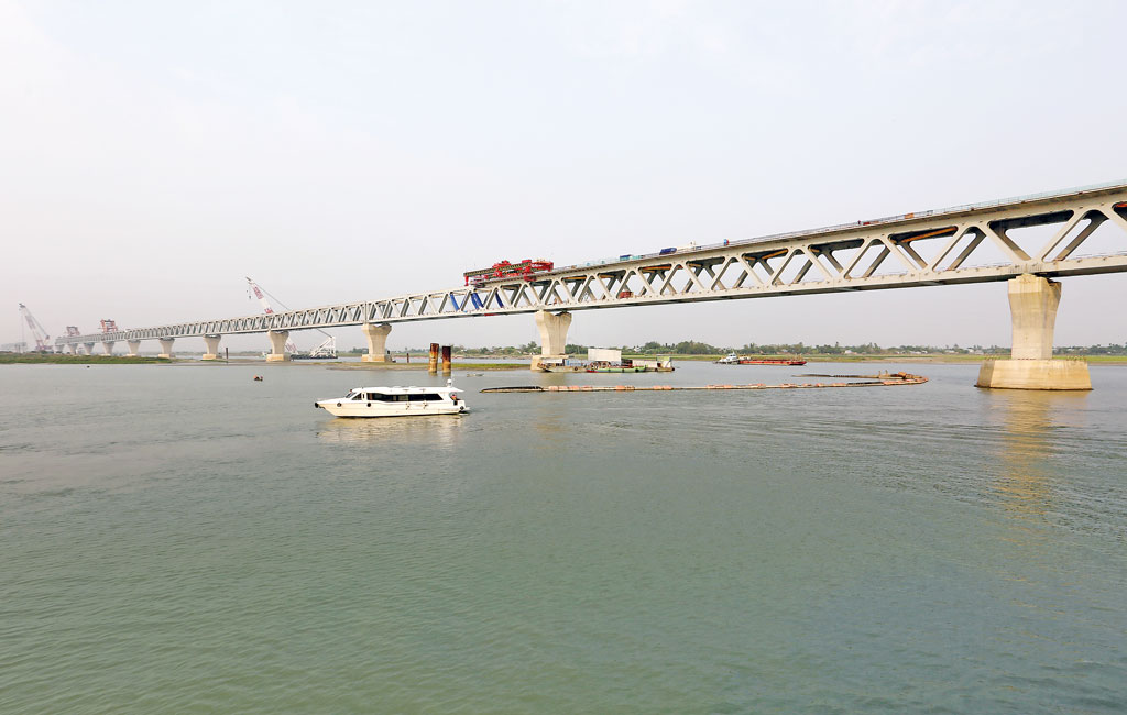 Padma Bridge gets its 35th span, 5.25km now visible