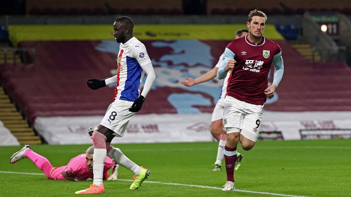 Wood ends Burnley's wait for first win of the season