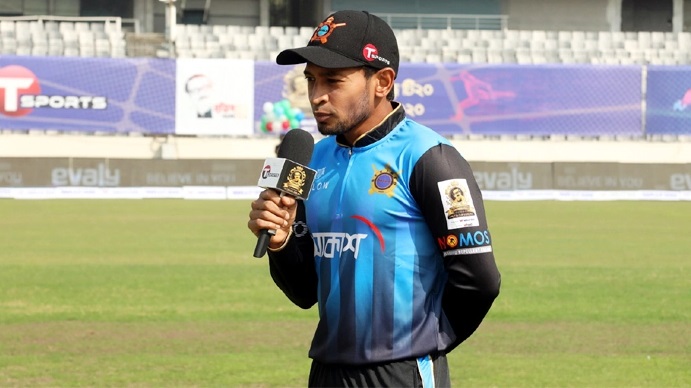 Dhaka makes three changes as they bowl first against Khulna