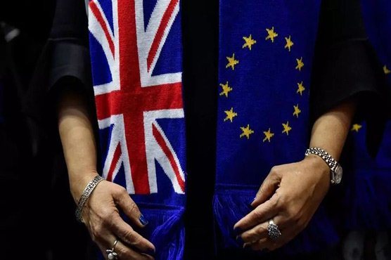 EU, UK face 'narrow path' to Brexit breakthrough in final push