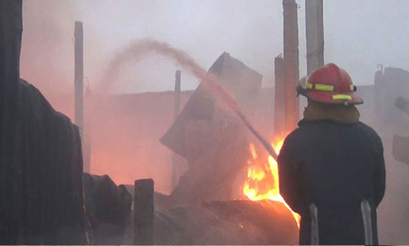 Chawkbazar plastic factory fire extinguished