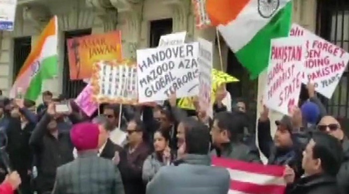 Protest outside Pak mission in Washington, demonstrators demand apology for 1971 Bangladesh genocide

