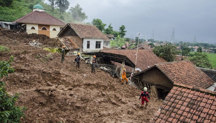 26 still missing, at least 13 dead in Indonesia landslides
