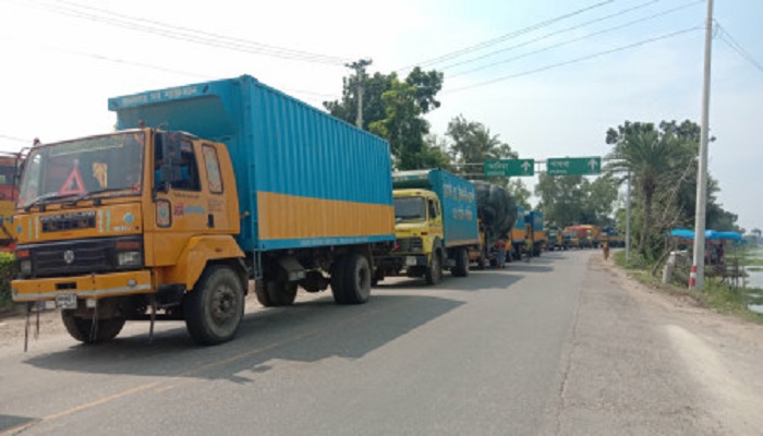 Ban imposed on plying of truck, pickup for Savar municipal polls from Jan 15 midnight