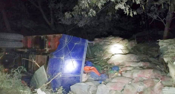 Father, daughter killed as truck ploughs into Pabna house