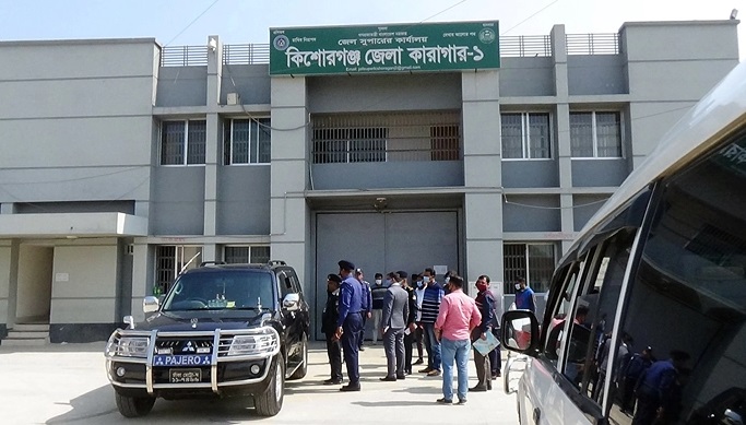Two prisoners clash in Kishoreganj jail, one killed