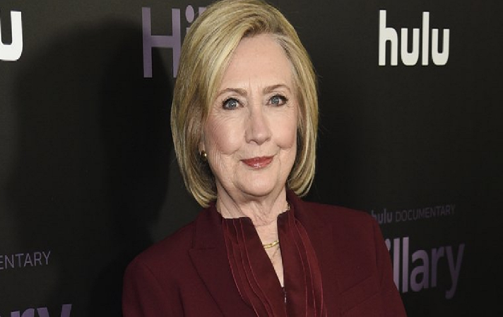 Hillary Clinton and Louise Penny co-writing mystery novel