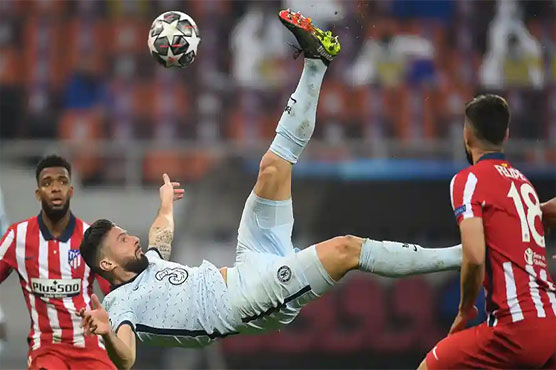 Giroud overhead kick gives Chelsea edge over Atletico