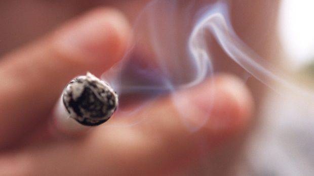 Smoking unabated in public hospitals!

