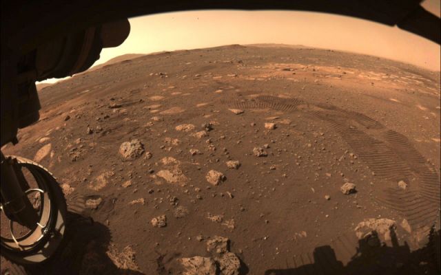 Mars rover Perseverance goes for a 'spin'