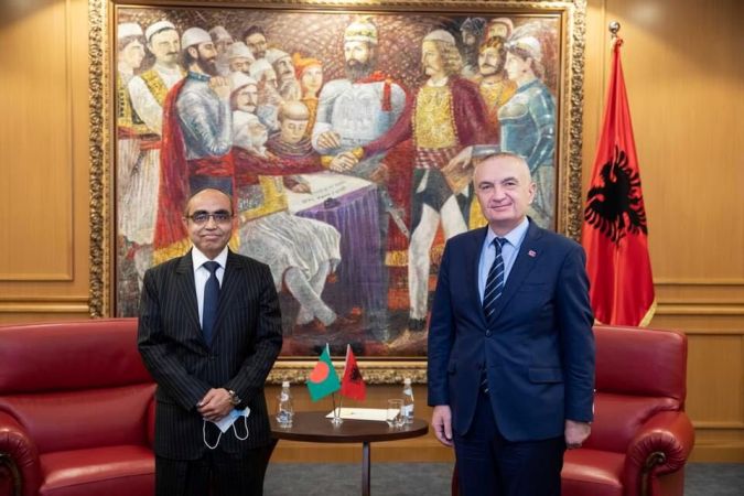 Bangladesh envoy presents credentials to Albania president