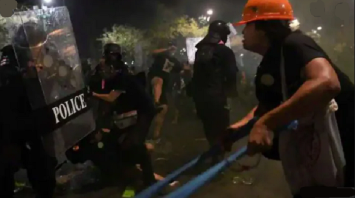 Dozens of Thai protesters injured after rally near king's palace