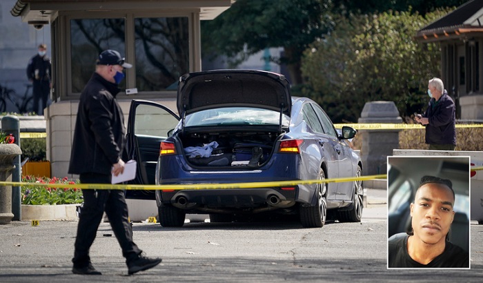 US Capitol: Police officer dies after car rams security barrier