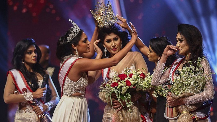 'Mrs Sri Lanka' beauty queen injured in on-stage bust-up