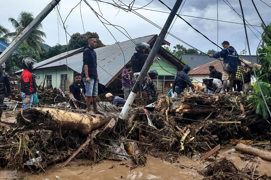 Cyclone Seroja causes ‘widespread damage’ in Australia towns
