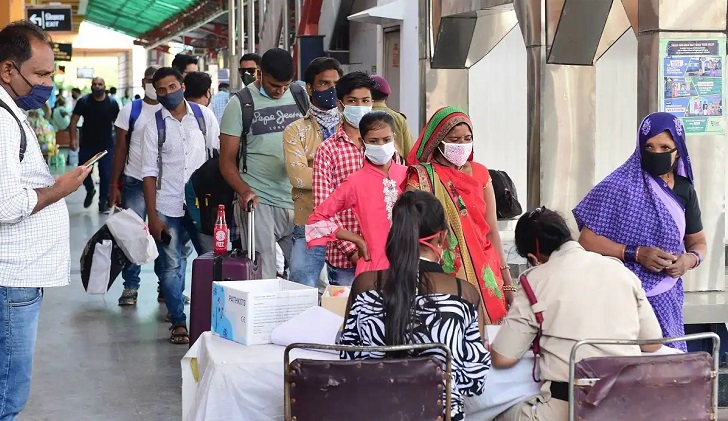 India records 184,372 new Covid-19 cases, 1027 deaths