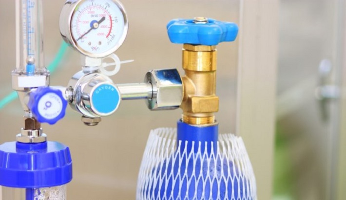 In human gesture, Kashmiri dealers send 100 oxygen concentrators to Maharashtra