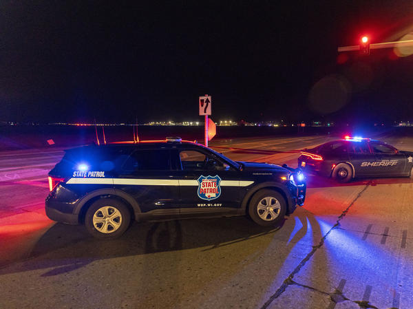 2 killed in shooting at Wisconsin casino; gunman slain
