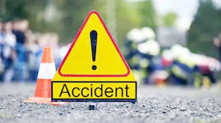 2 killed in Noakhali road crash