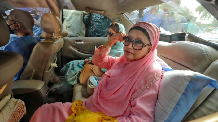 Khaleda Zia's family preparing to take her abroad for treatment