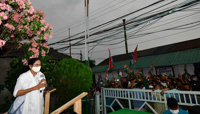 India: 12 killed in post-poll violence in Bengal