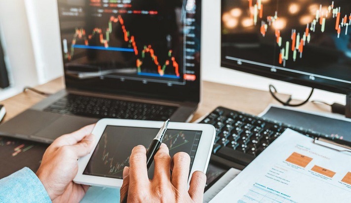 Stock markets slide on fears of rising inflation