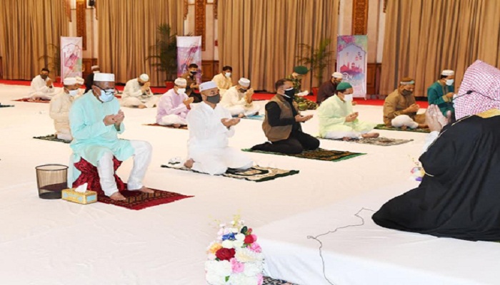 President offers Eid prayers at Bangabhaban Durbar Hall