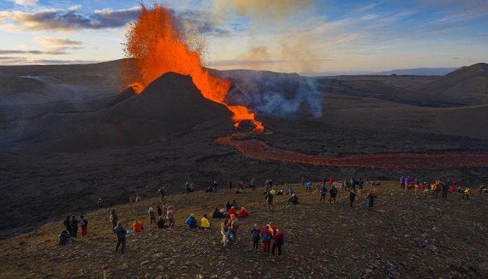 Icelandic volcanic eruption a ‘wonder of nature’