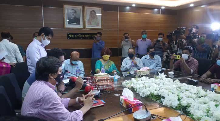 Journalists boycott health ministry press conference over Rozina's arrest