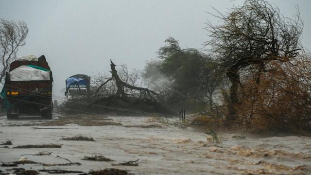 20 die as monster cyclone batters Covid-stricken India's west coast