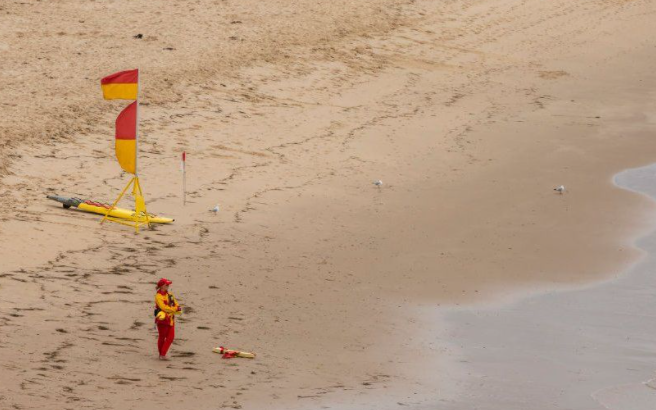 'Fortress Australia': Why calls to open up borders are meeting resistance